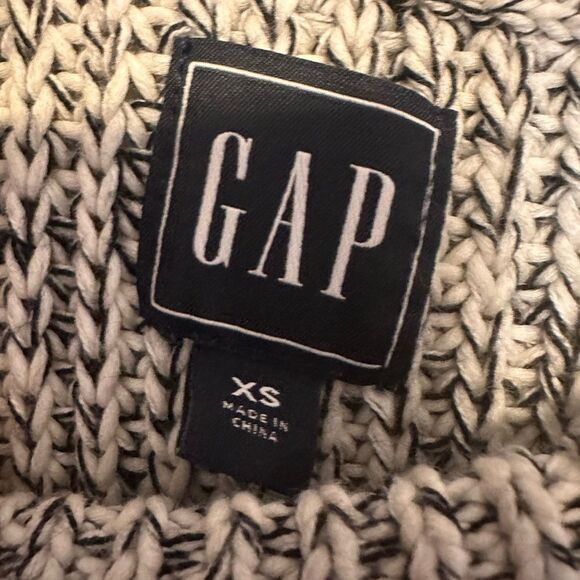 GAP Dolman Sleeve Sweater - Picture 6 of 7
